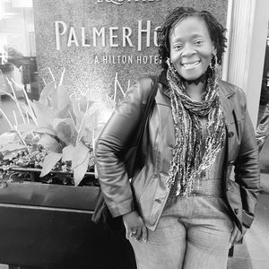 Meet your Posher, Claudia